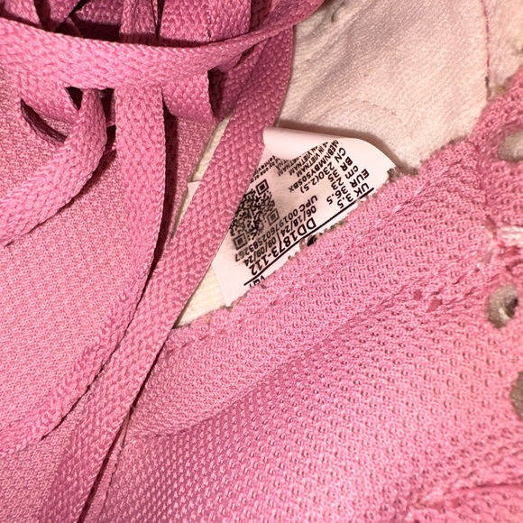 Nike Dunks - Picture 6 of 8